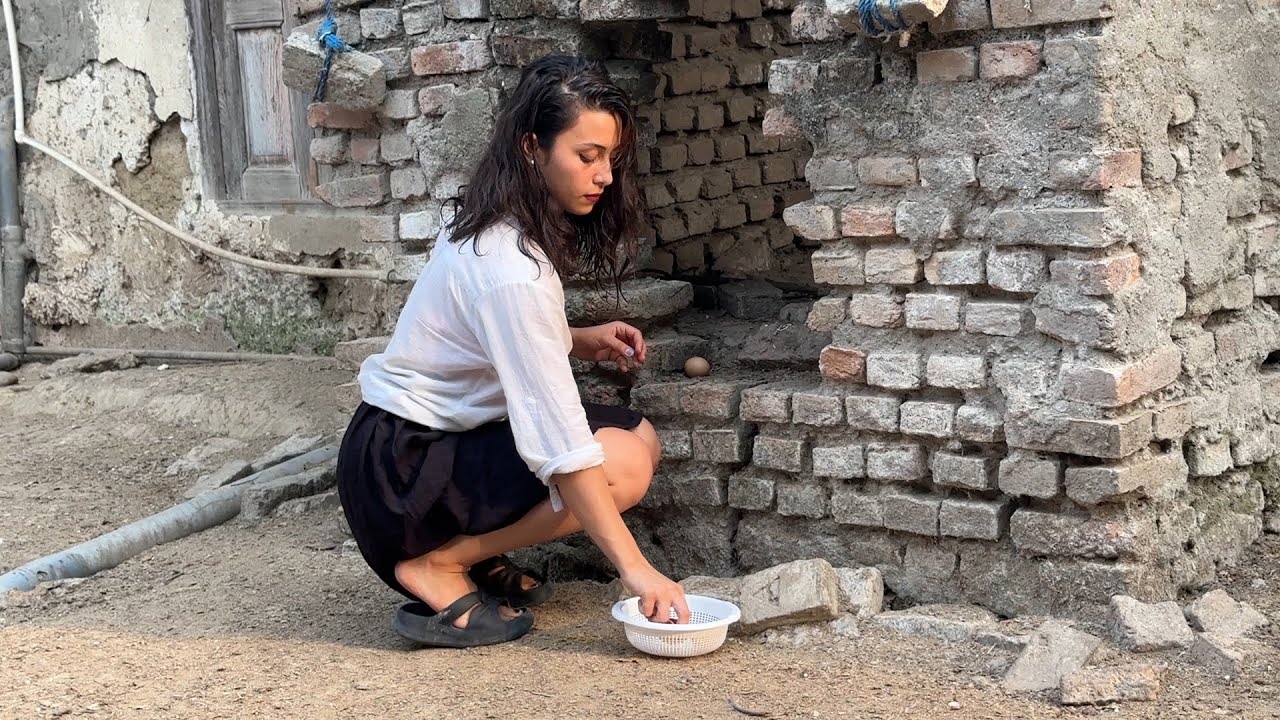 the simple beauty of Village life in the Nomadic mountains | Cooking village style omelette