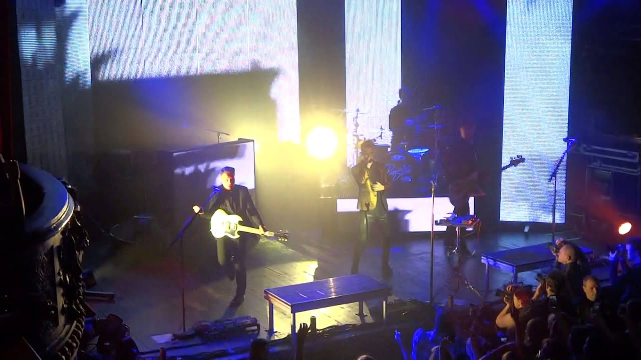 Panic! at the Disco Live@Le Trianon, Paris 04 Mai 2014, Ouverture+Vegas Lights