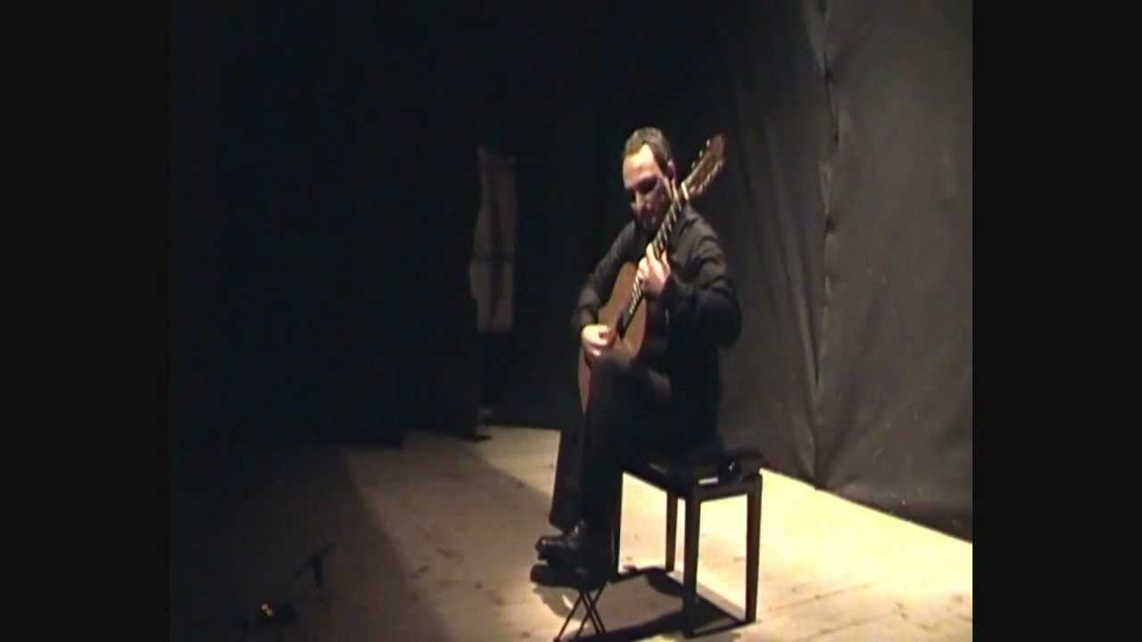 Marco Caiazza plays El Ultimo Tremolo by A. Barrios-Mangorè