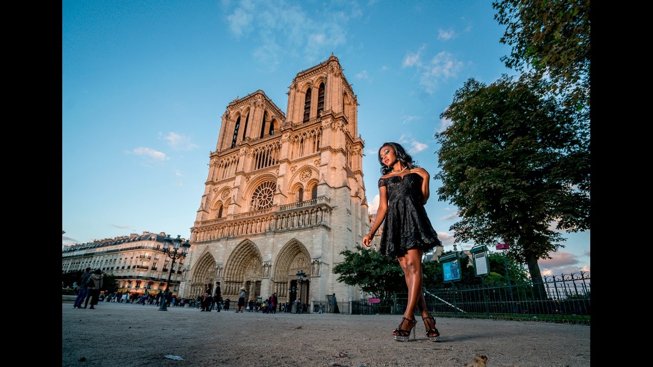 Photography Workshop in Paris, France at the Notre Dame Cathedral using the Godox AD600