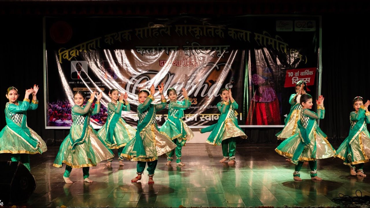 Radha on the Dance Floor(Kathak Fusion) Performed by Students of Kalangan in Aabhas 2023.#kathak