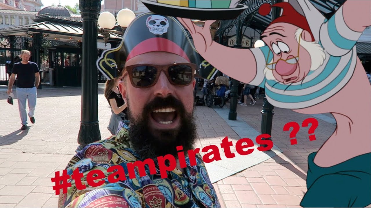 We tried to join the #teamPirates ☠ at Disneyland Paris...