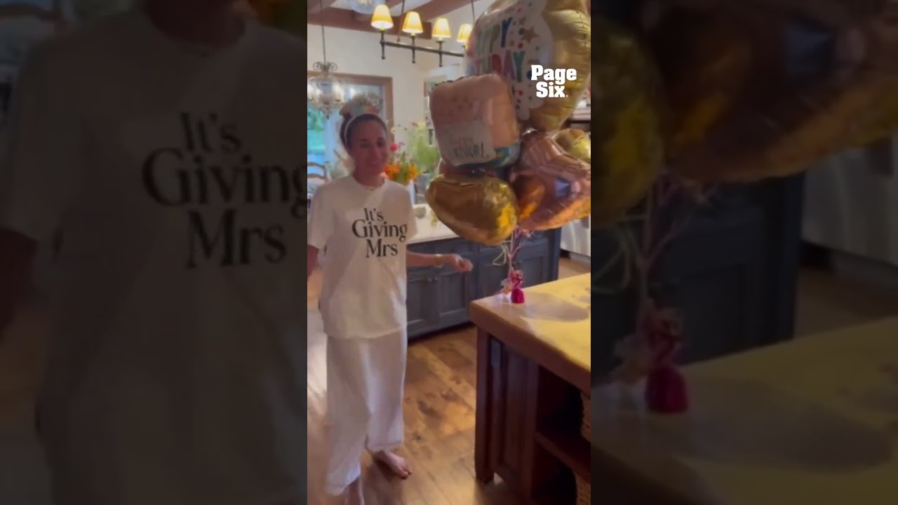 Meghan Markle was seen celebrating her birthday at home in a new video 🎈 #shorts