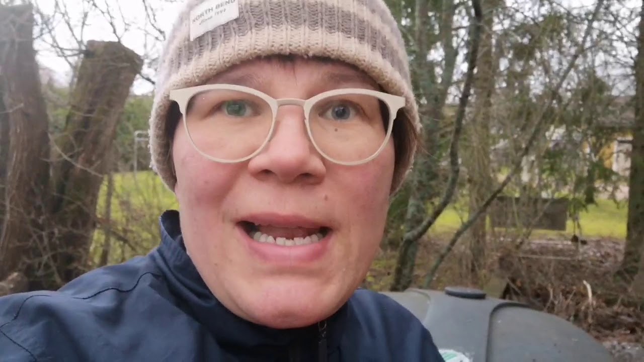 räpätädin niksinurkka | 🦠 KOMPOSTORIN TYHJENNYS 🕷️