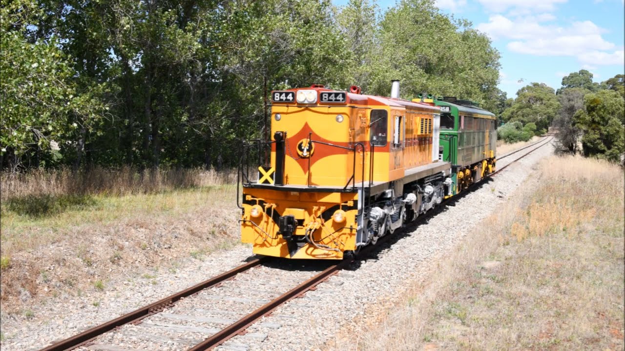 SteamRanger Heritage Railway-You won't believe your eyes & ears Diesel Locomotive 844 has a test run
