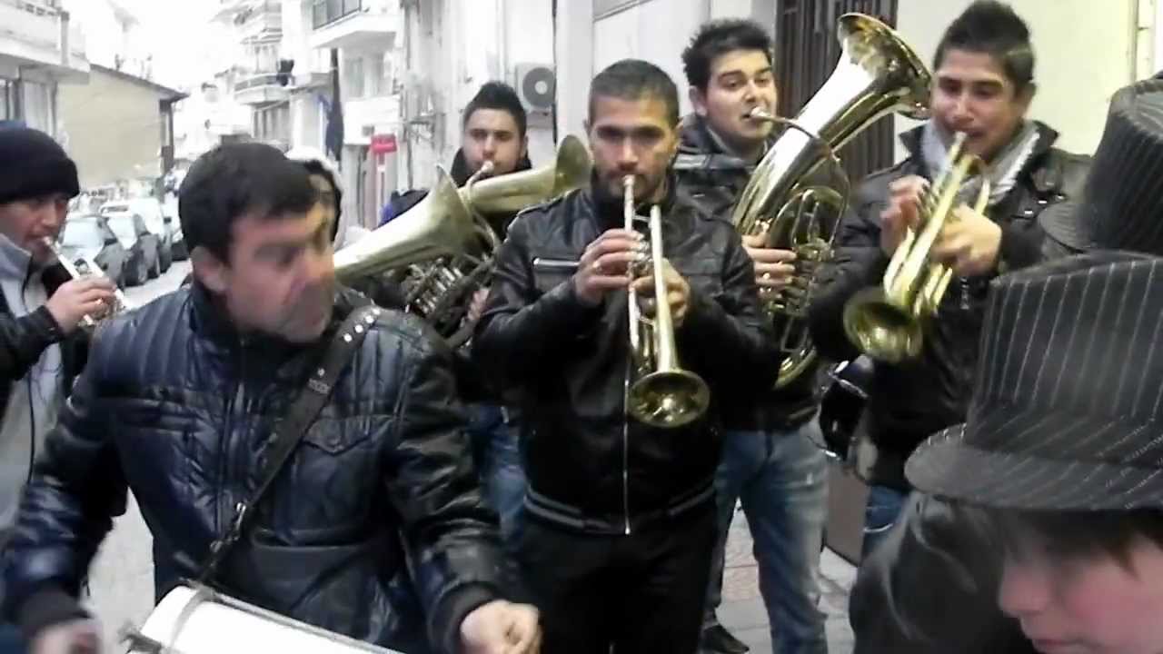 Ξεκίνησαν τα γλέντια με τα χάλκινα στην Καστοριά6