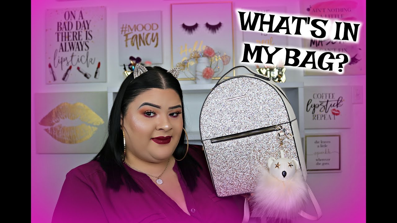 WHAT'S IN MY BACKPACK/PURSE? | 2018