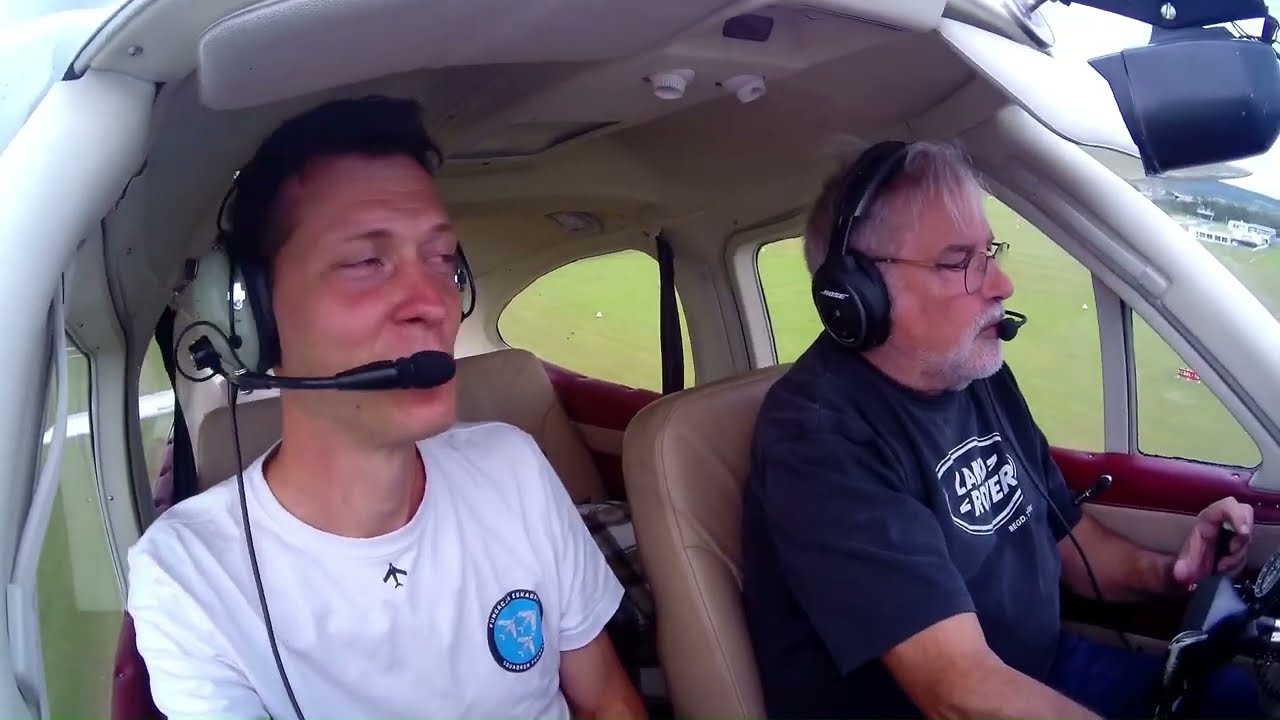 FLIGHT CESSNA 177 CARDINAL