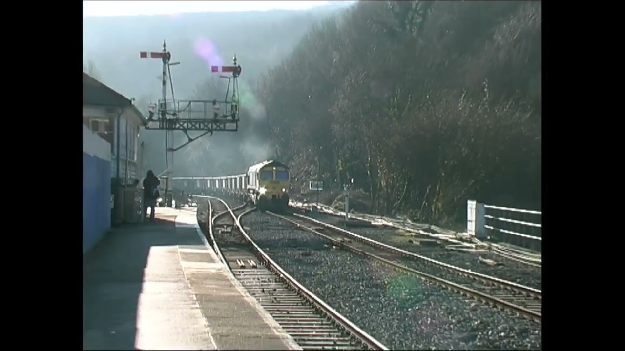 Rails in Wales 2008. Stone from Hirwaun, via Aberdare, with Freightliner