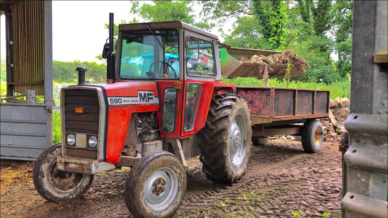 Massey Ferguson 590 Moving Rubble By Ford 7840