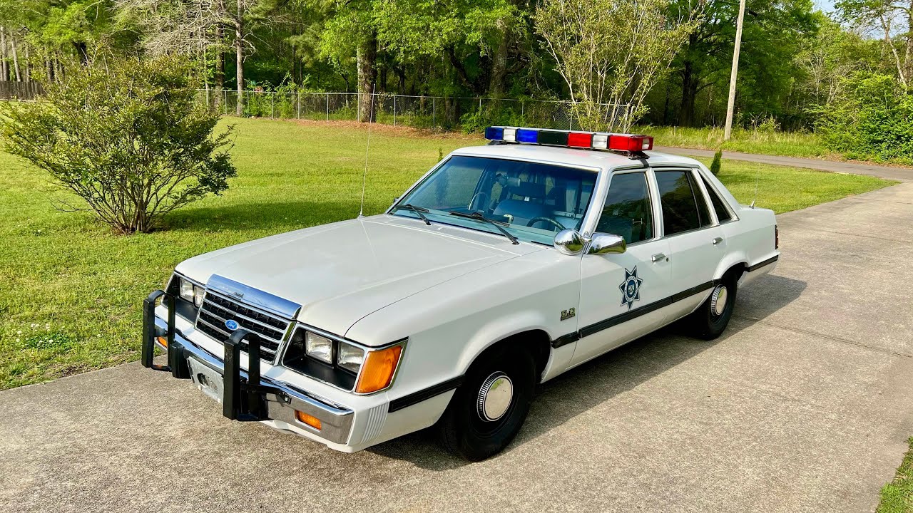 1984 Ford LTD SSP Police Interceptor W/ Whelen Edge  9000 Lightbar/Unitrol 480K Siren Controller