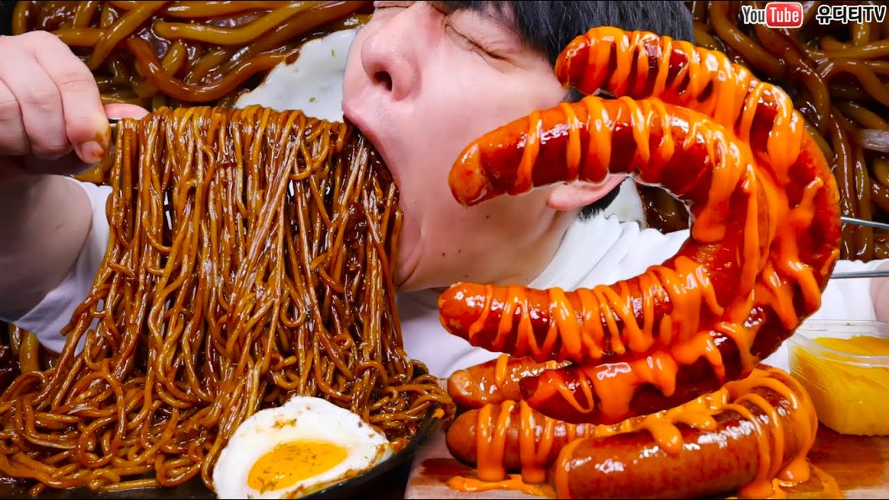 백종원홍콩반점 짜장면곱빼기 & 불닭마요듬뿍 킬바사소시지 먹방 EGG BLACK BEAN NOODLES & FIRE MAYO KIELBASA SAUSAGE REAL MUKBANG