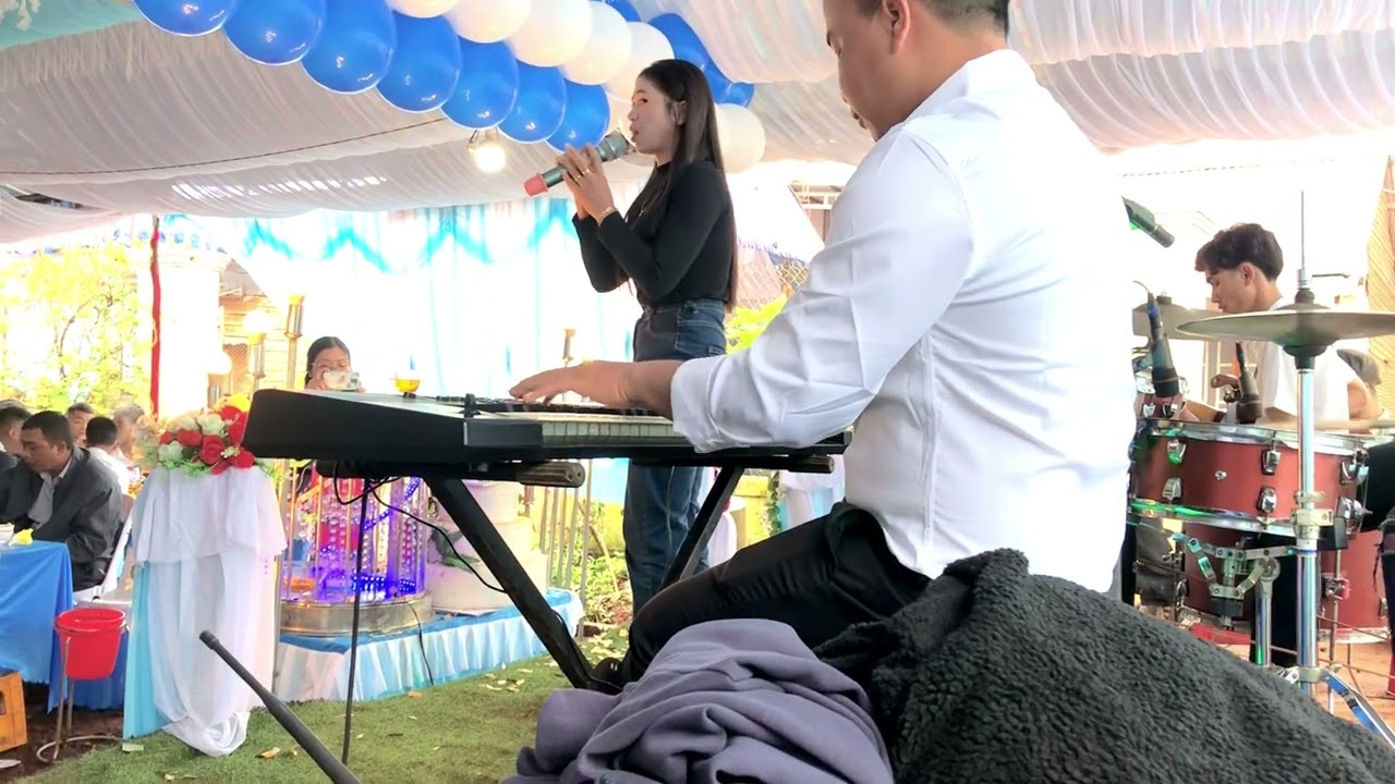 Knong ih yơh Adei ah  / nhạc thánh buôn jung /