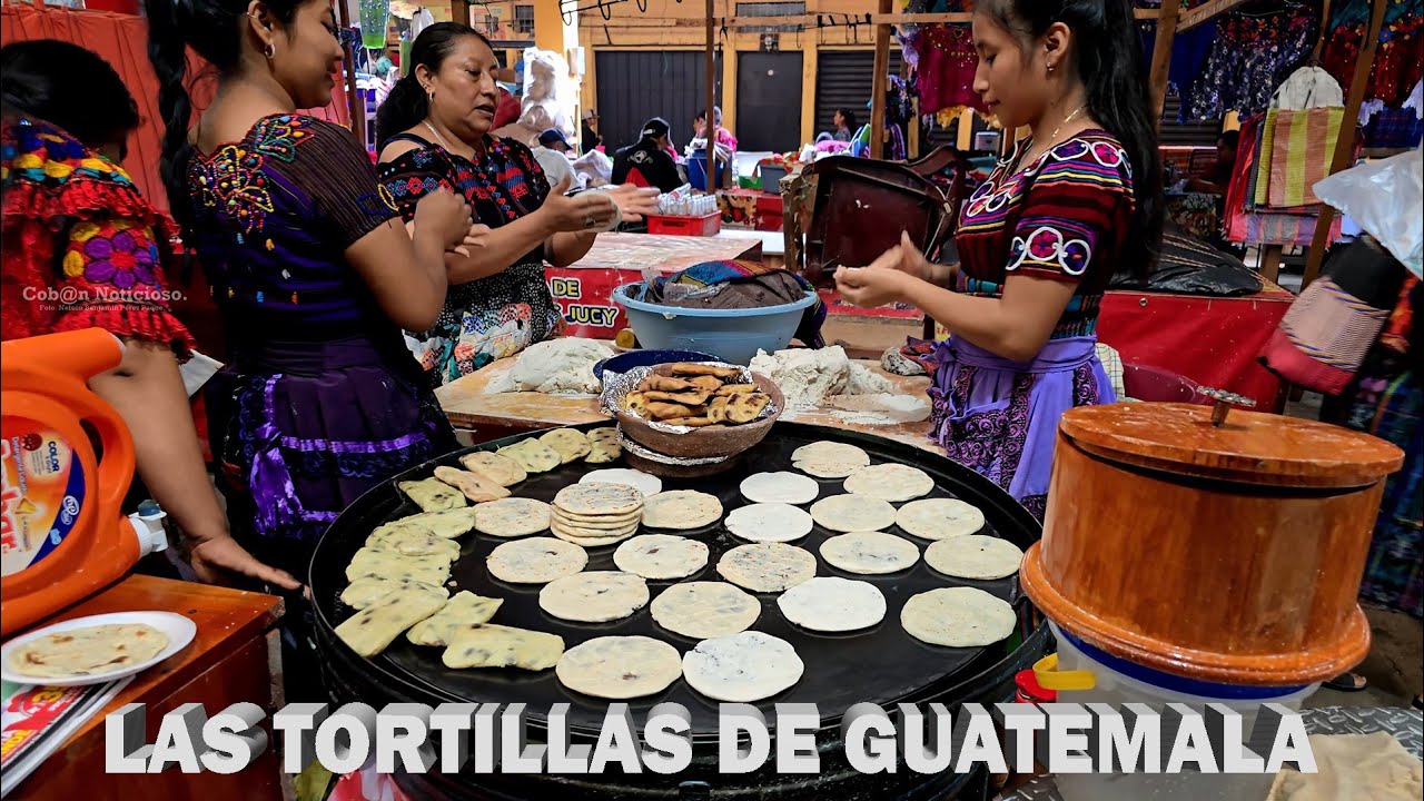 Las tortillas de Cubulco, un alimento sagrado para los guatemaltecos