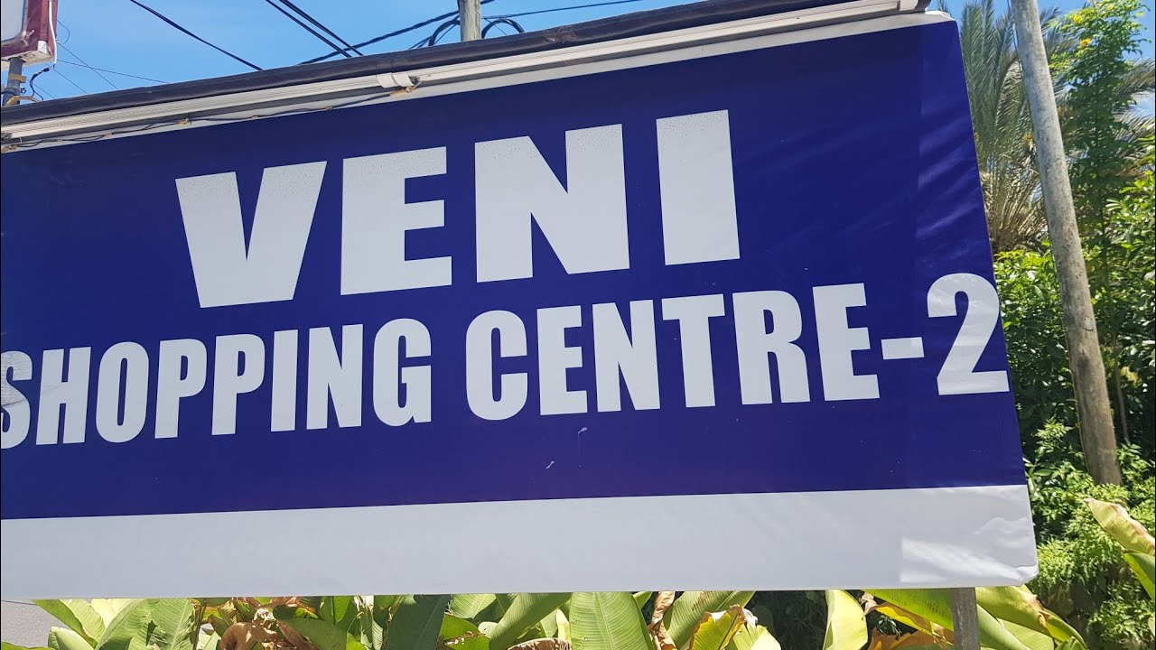 Seychelles veni shopping center tour