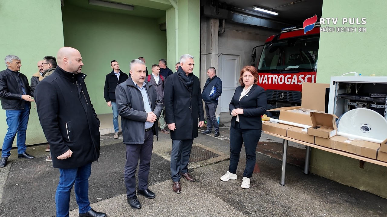Donacija radiokomunikacione opreme za jačanje civilne zaštite u Brčkom - RTV Puls Brčko