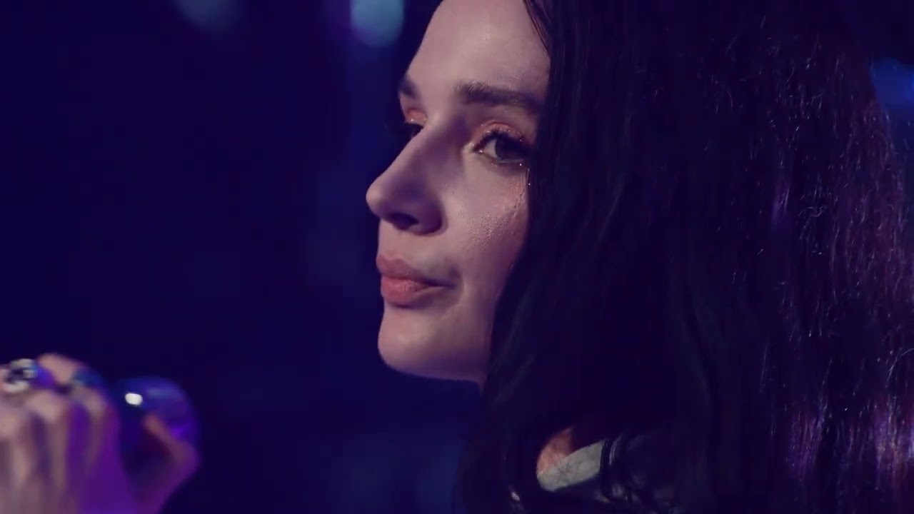 Poppy performs 
