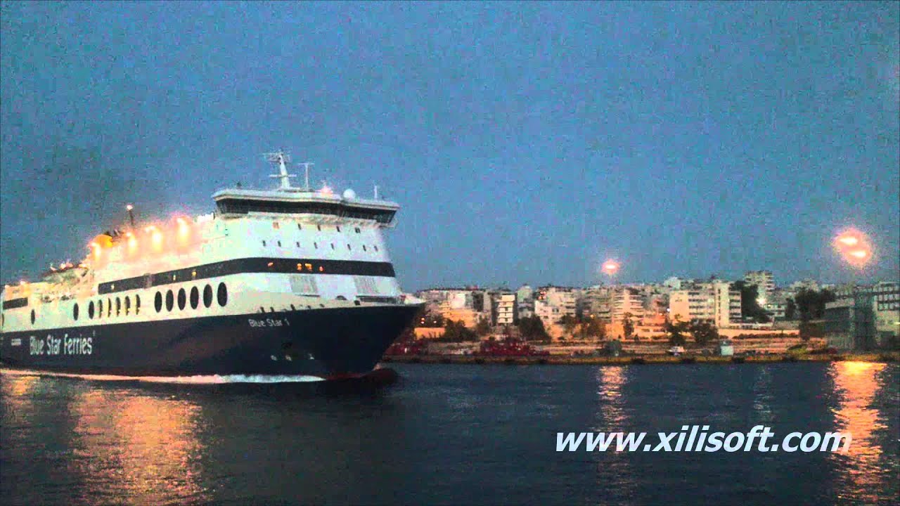 Knossos Palace and Blue Star 1 departure from Piraeus Port