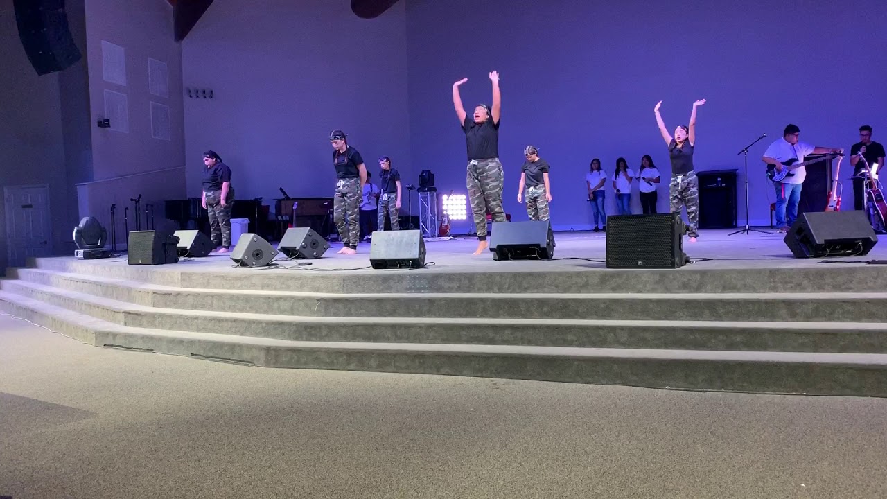 Hace Falta un Guerrero ( Janet Aponte) Danza Cristiana