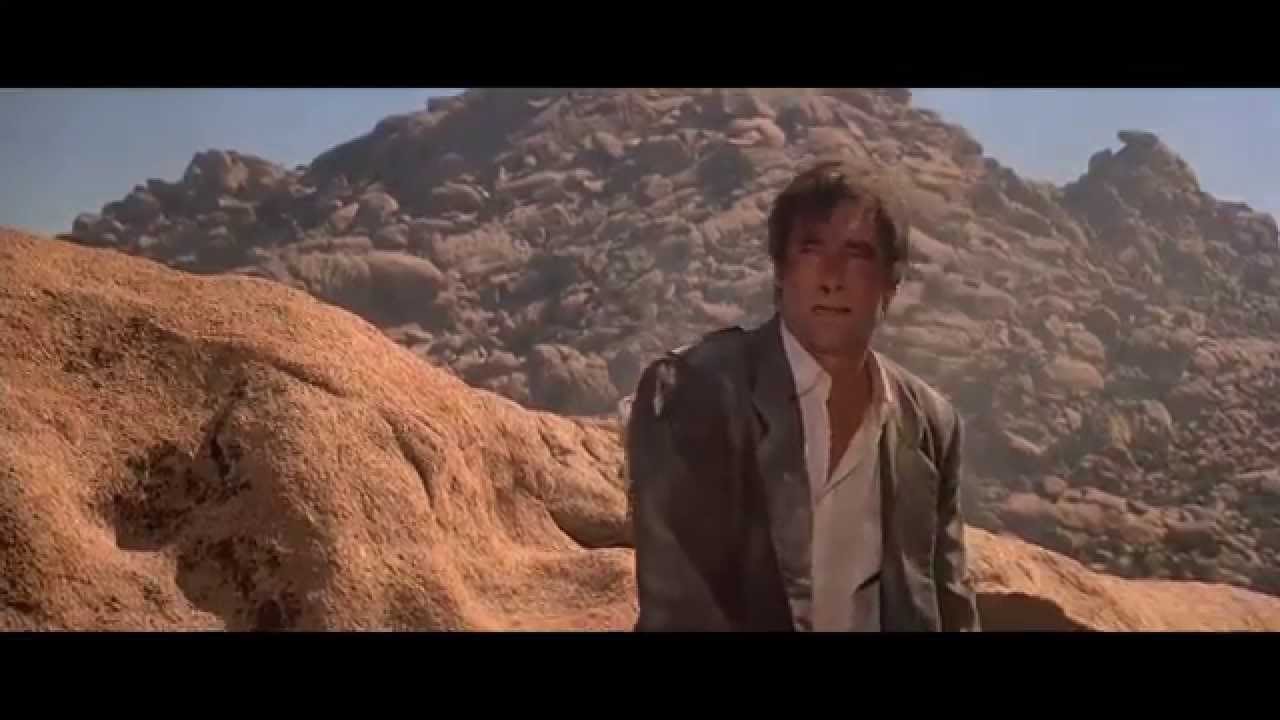 Bond carboniza a Sanchez ( 007 Licence To Kill)
