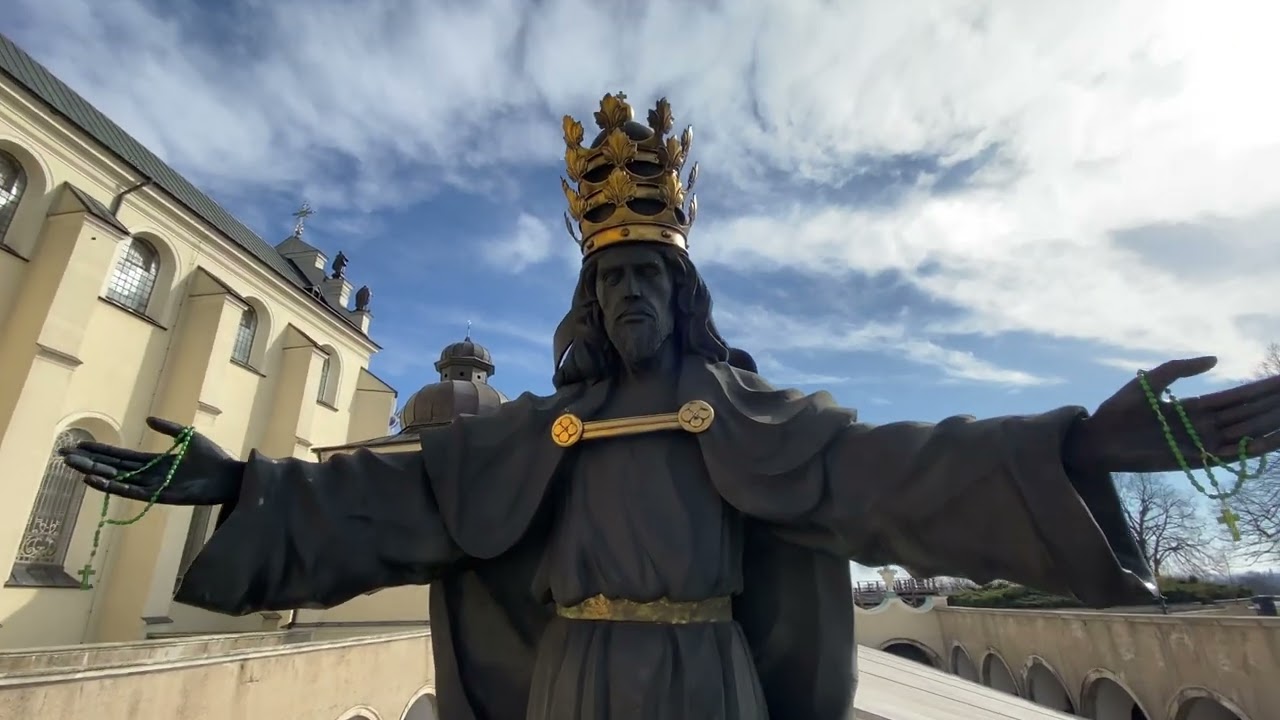 Я́сная Гора́, Я́сна Гу́ра (польск. Jasna Góra) — католический монастырь в польском городе Ченстохова