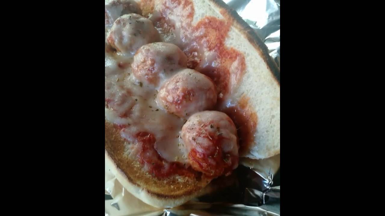Gorging on Gola Osteria's meatball subs and Italian American grub