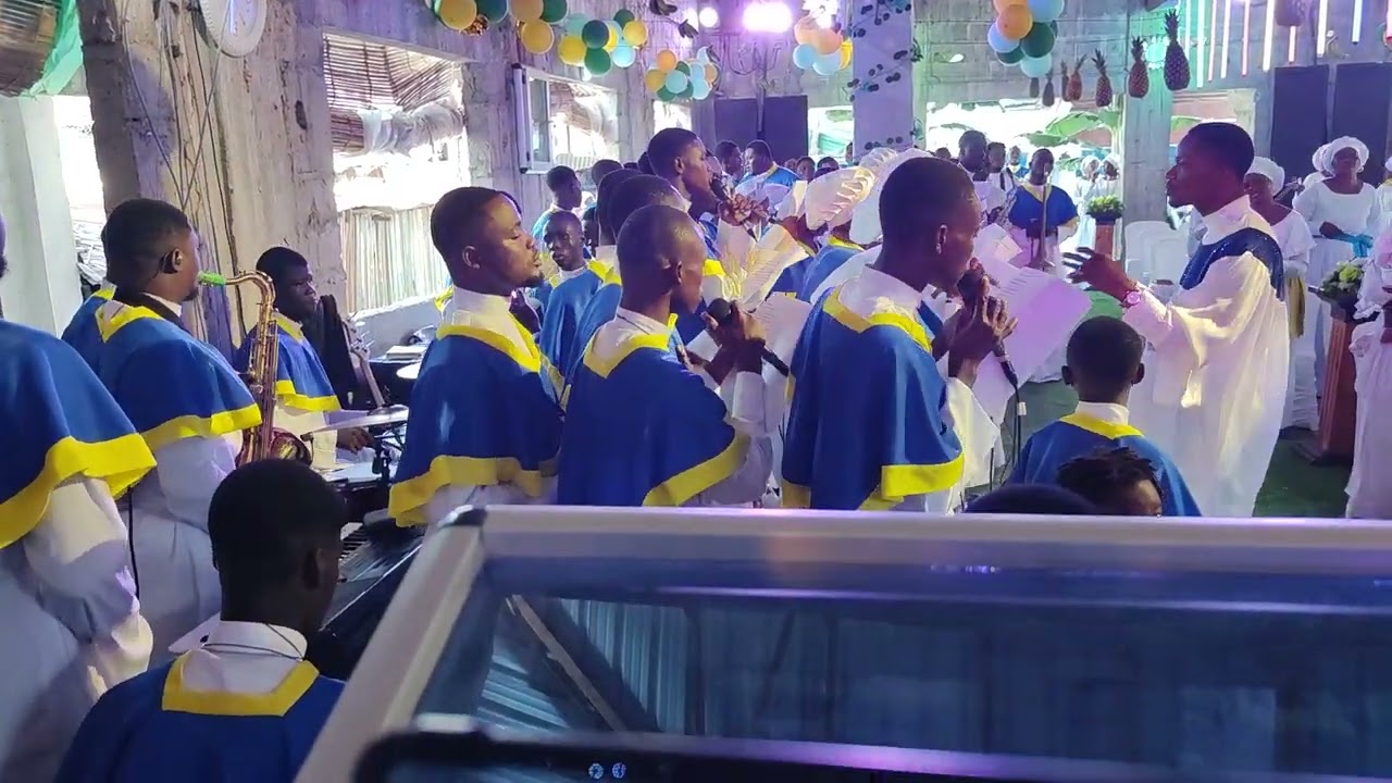 Cantique n° 232 en EWE - Chorale EL MORIJAH