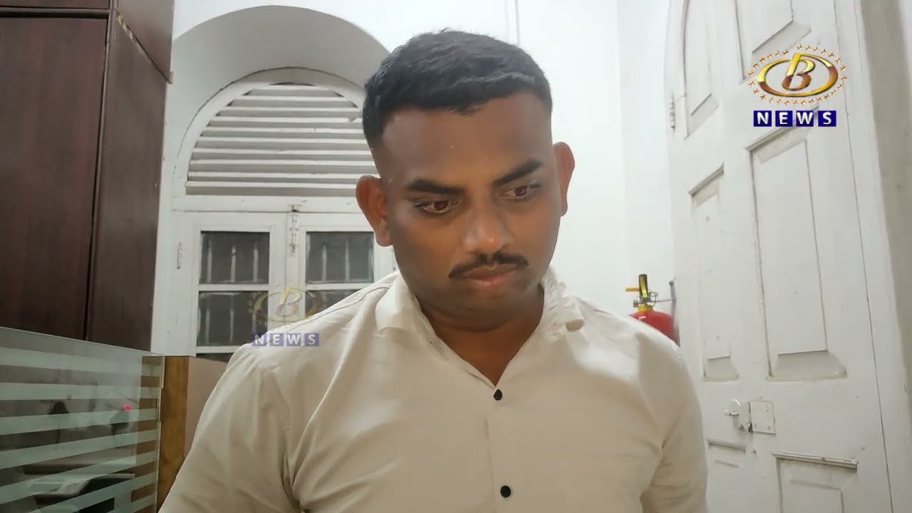 लाच घेणार्‍या कोगील बुद्रुक इथल्या विनोद बामणकर या कोतवालाला रंगेहाथ पकडलं