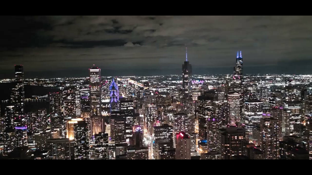 Chicago skyline at night 🌙 