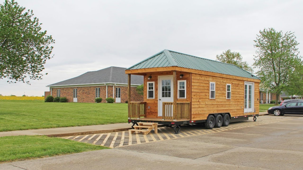 Frontier Community College Construction Technology Program Builds Tiny House in Southern Illinois