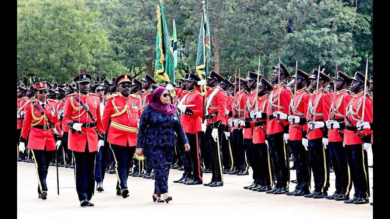 Rais Samia atunuku Kamisheni Maafisa wapya 740