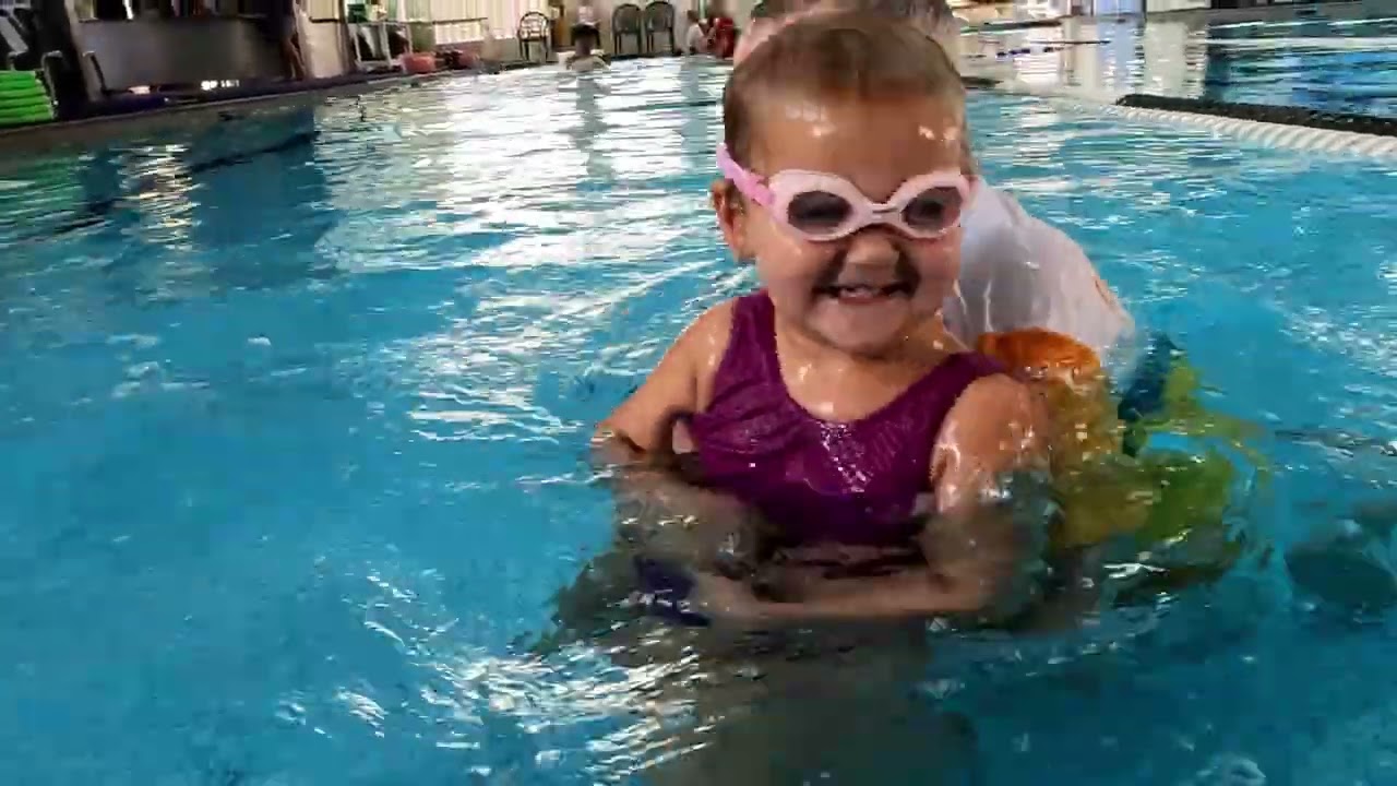 Преподавание LU LU в течение 3 лет и 4 месяцев
