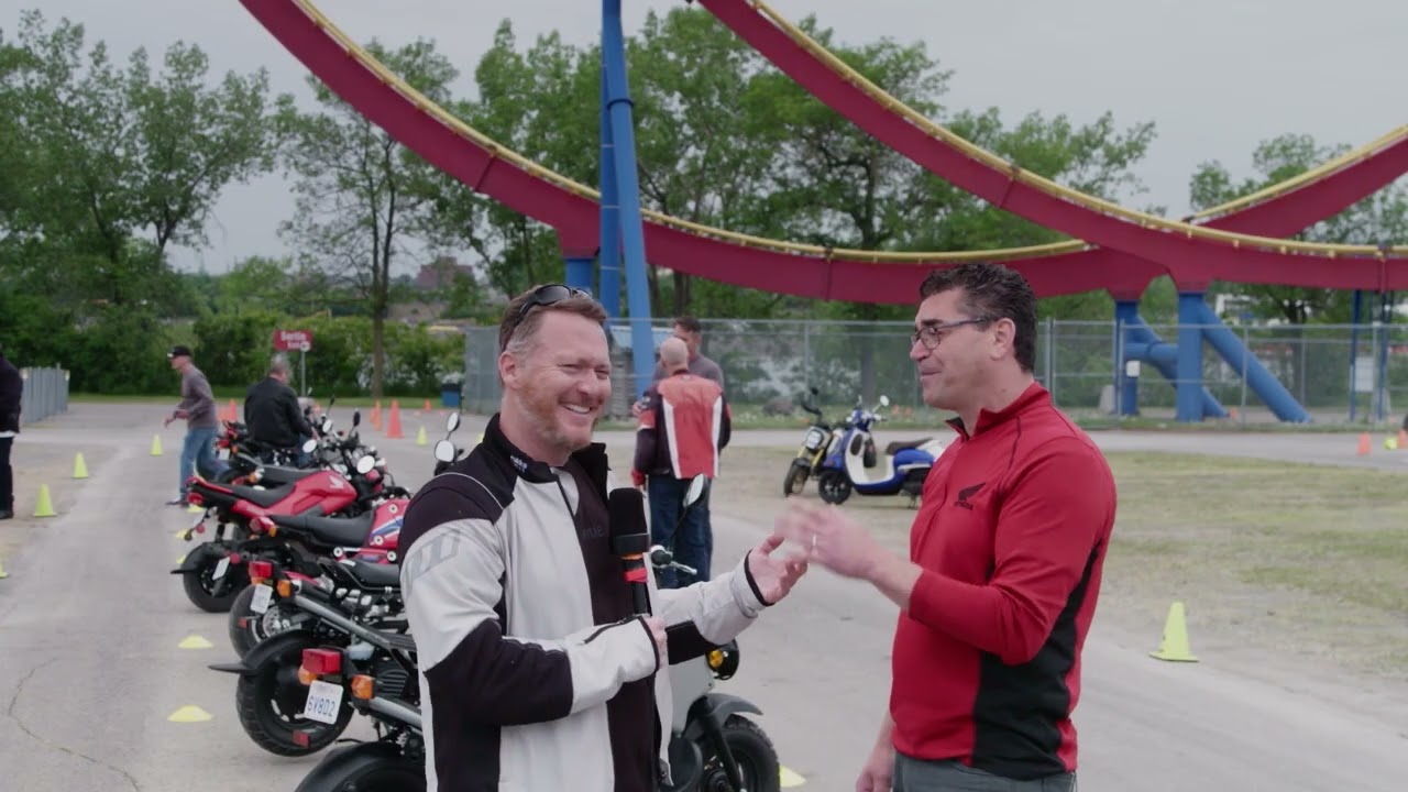 Le Show de Moto2023 -E2-essais Honda Grom, Honda Monkey, essais CF Moto 700 cl-x