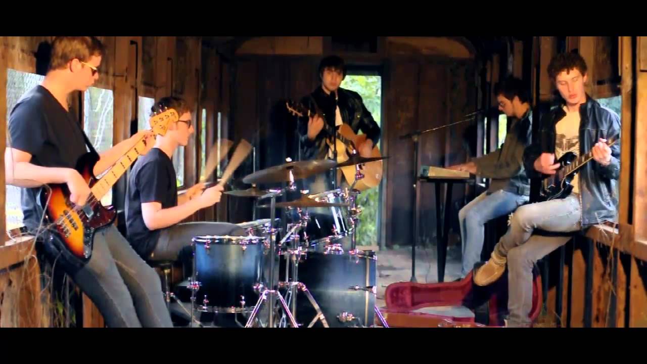 Amplifield - Orquestra de P&aacute;ssaros (Clipe oficial HD)