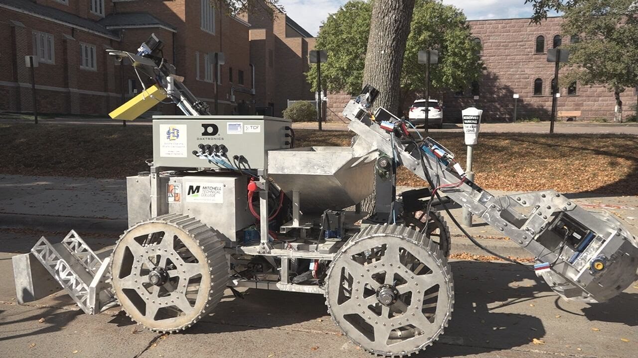 SDSU Day takes over the Washington Pavilion with interactive education