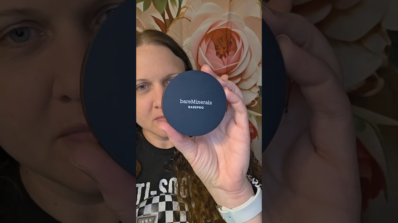 bareMinerals BAREPRO 24HR Powder Foundation