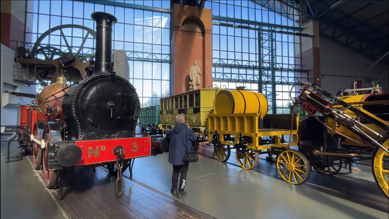 Trainspotting in York: Walking Tour of National Railway Museum York