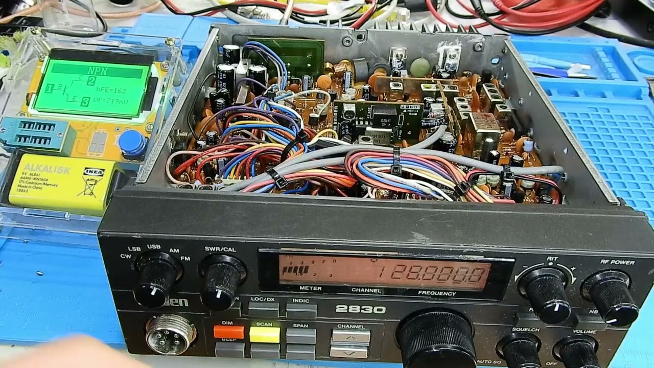 Cambio transistores de recepción Uniden 2830