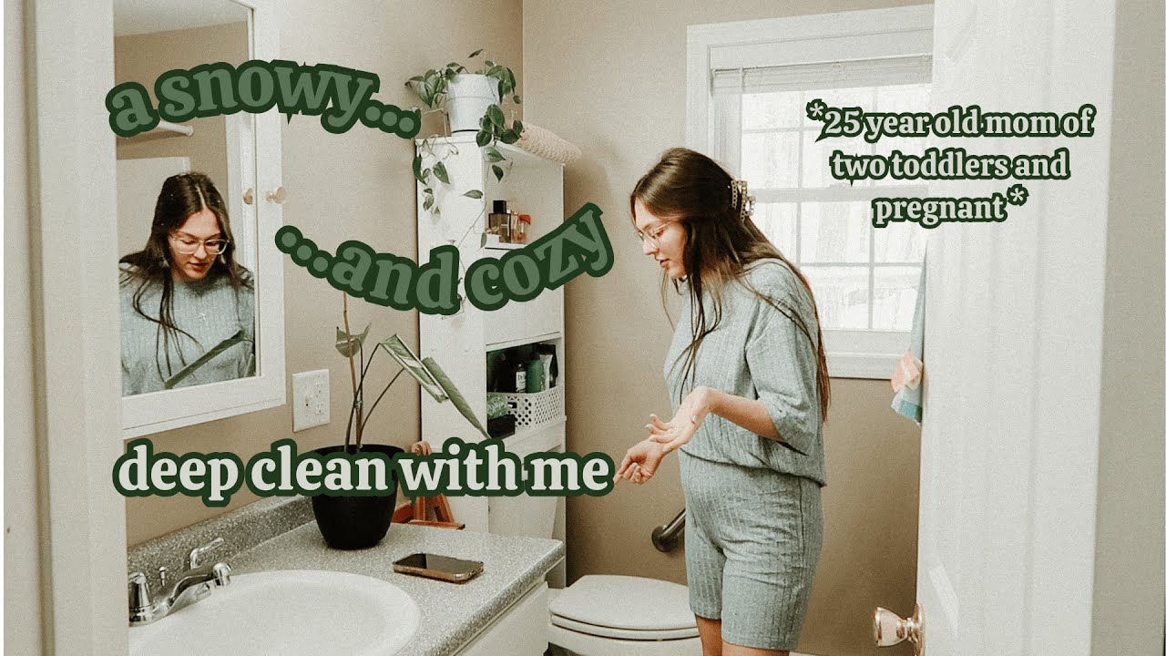 a snowy + cozy deep clean with me | Alexia Scheetz