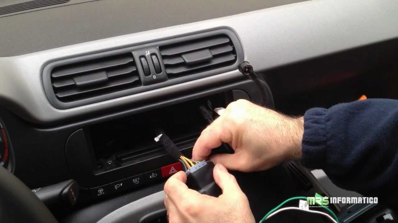 Installazione autoradio touchscreen 7'' Auna DTA90BT