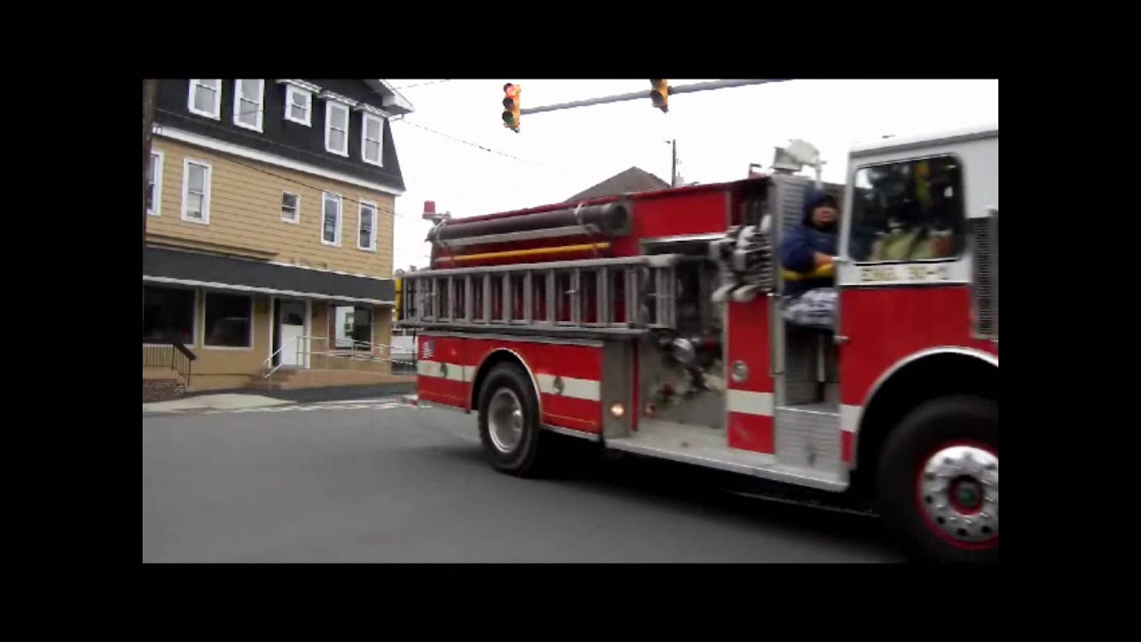 FRACKVILLE LADDER 43 20 HOUSING SPRING & LEHIGH AVE VIDEO 9 17 2011