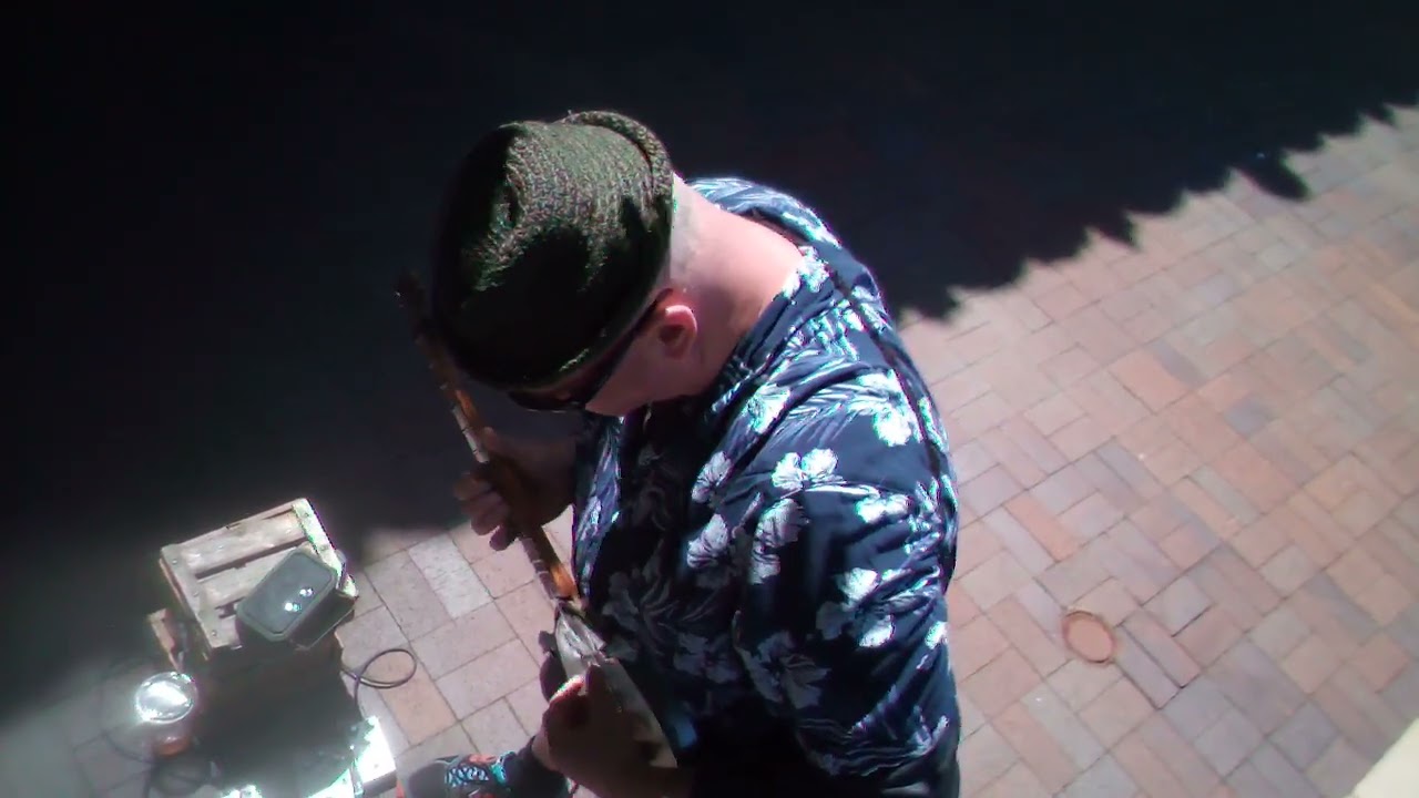 Joel M Hinson vid428