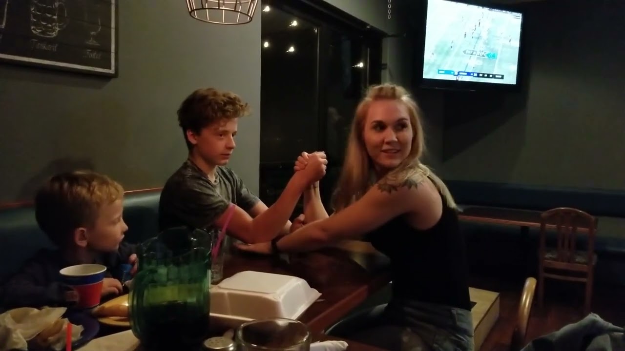 15yo Gabe vs 20yo Shelby arm wrestling. Tricked!