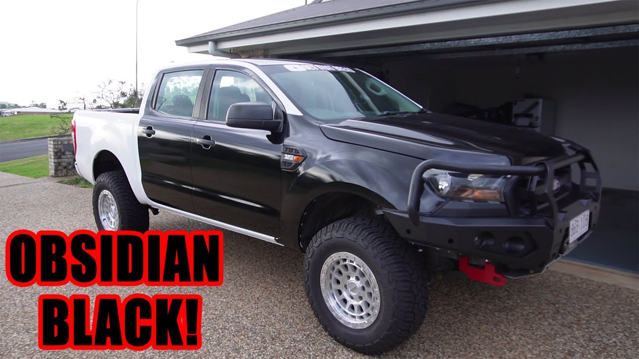 Amateur Vinyl Wraps his Ford Ranger, harder than you think!