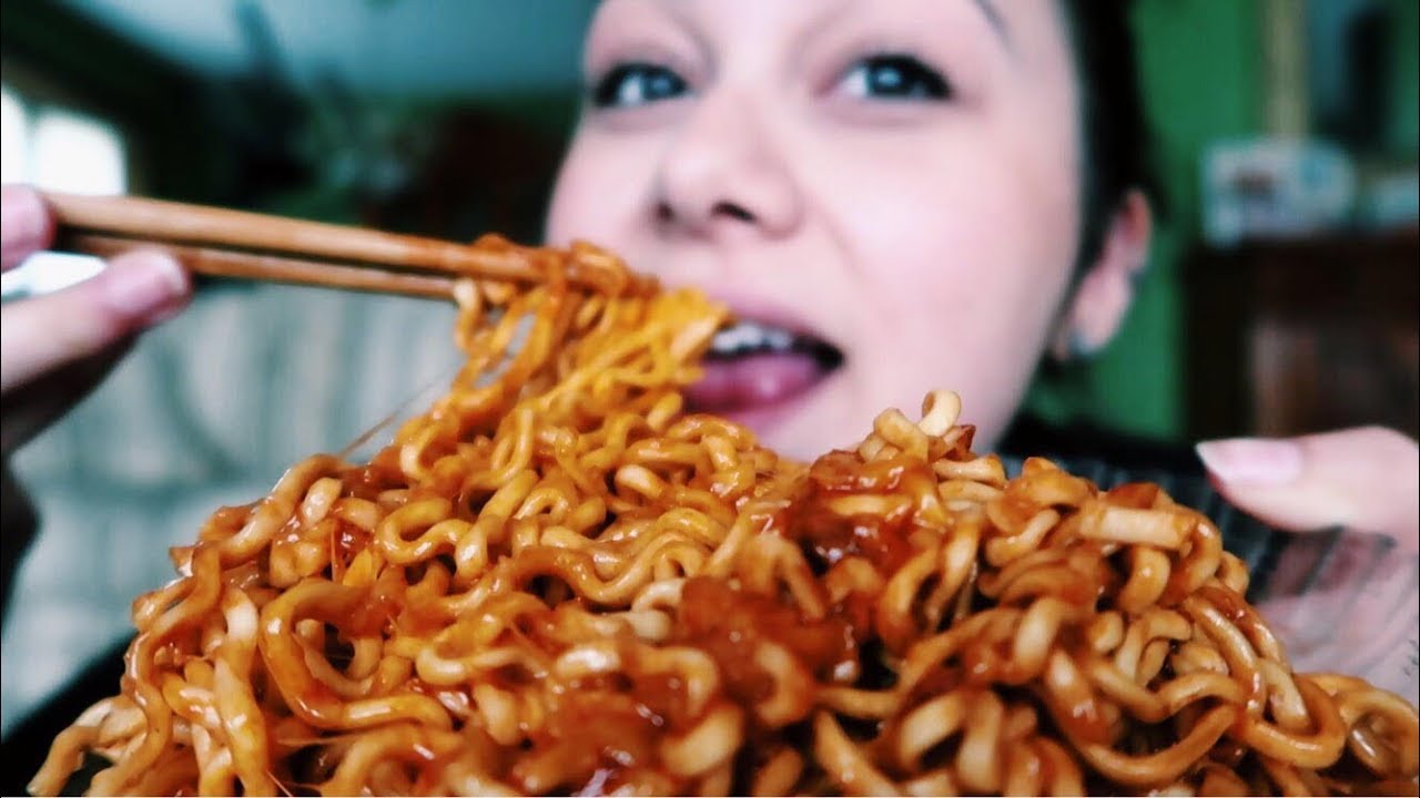 Острый карри-рамен с сыром