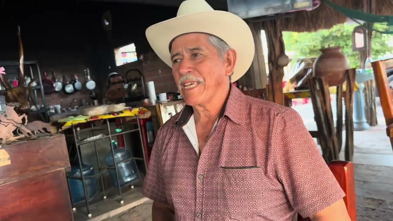 Visitamos restaurante don Pancho aguachile en Guasave y nos atendió personal mente don pancho 