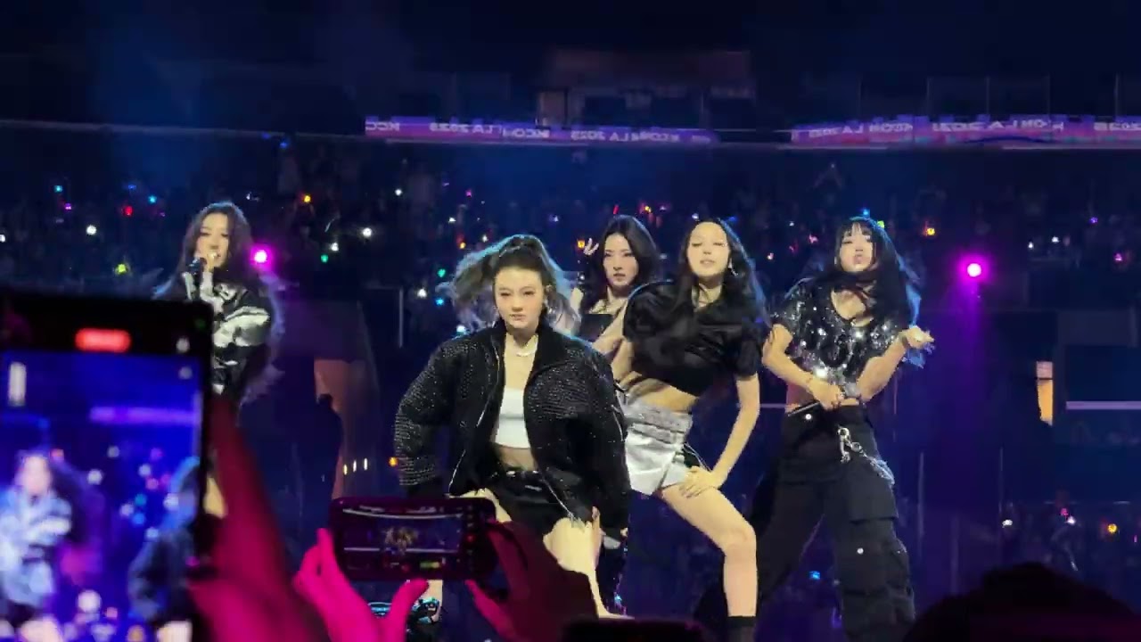 [4K] MEOVV - Hands Up (KCON LA 2025) 08.03.2025