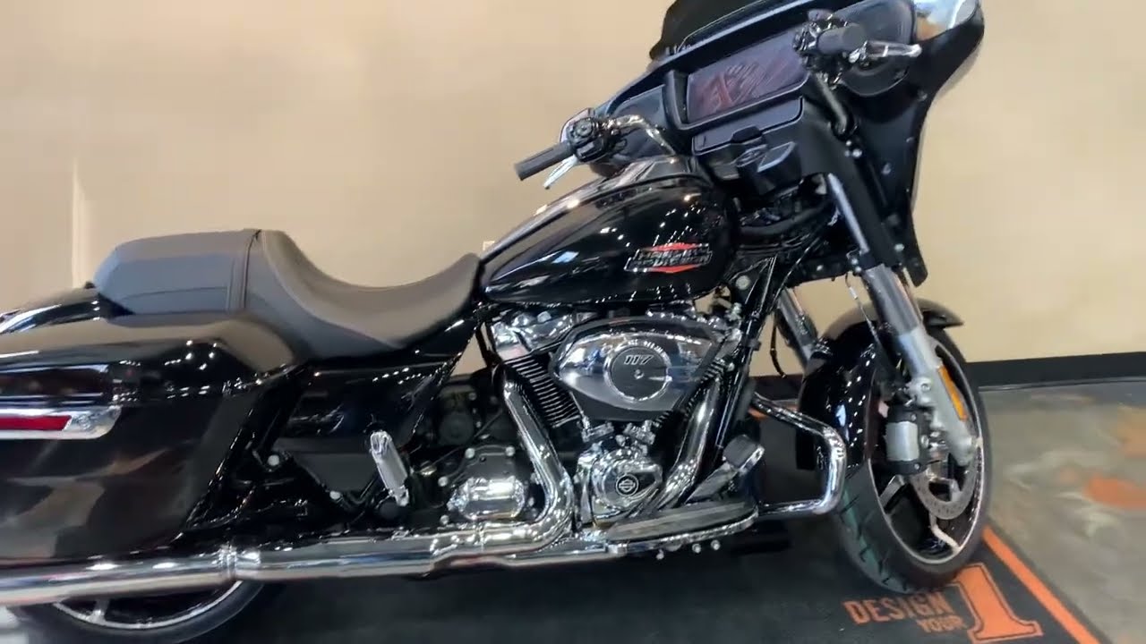 2024 Harley-Davidson Street Glide in Vivid Black with Chrome Trim-FLHX