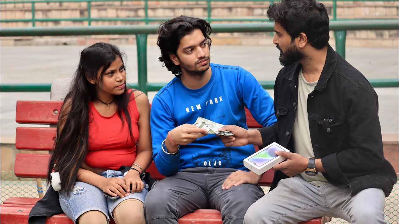 First Time Live Gold Digger Test Gone Emotional | Dumb Girl | Girl Can't Speak | Yash Choudhary
