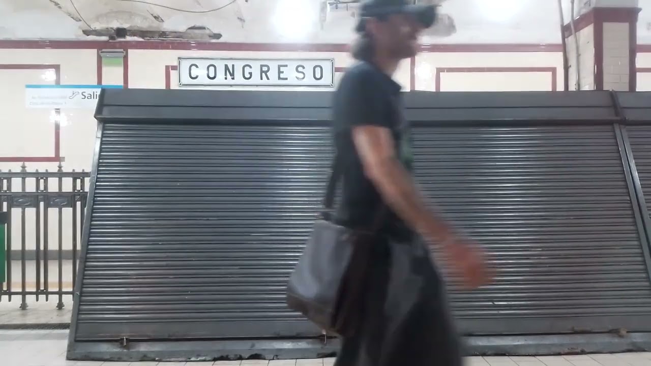Subte linea A Plaza de mayo-San Pedrito